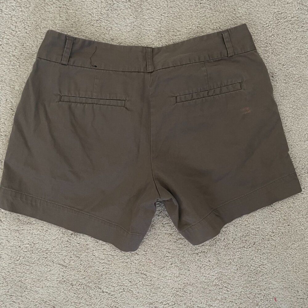 Banana Republic Women’s Chino Shorts Size 6 Tan Khaki Flat Front Casual Summer S - Picture 3 of 10